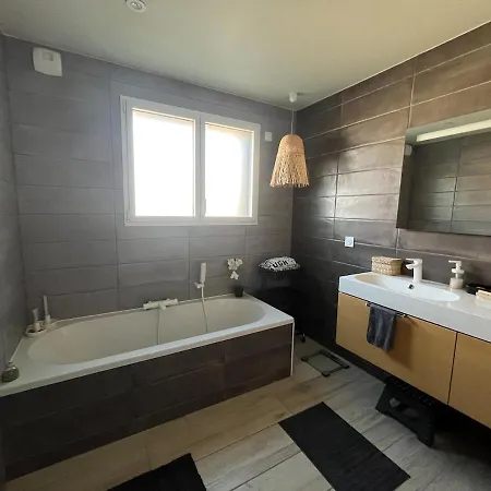 Дом отдыха Charmante Maison En Bois